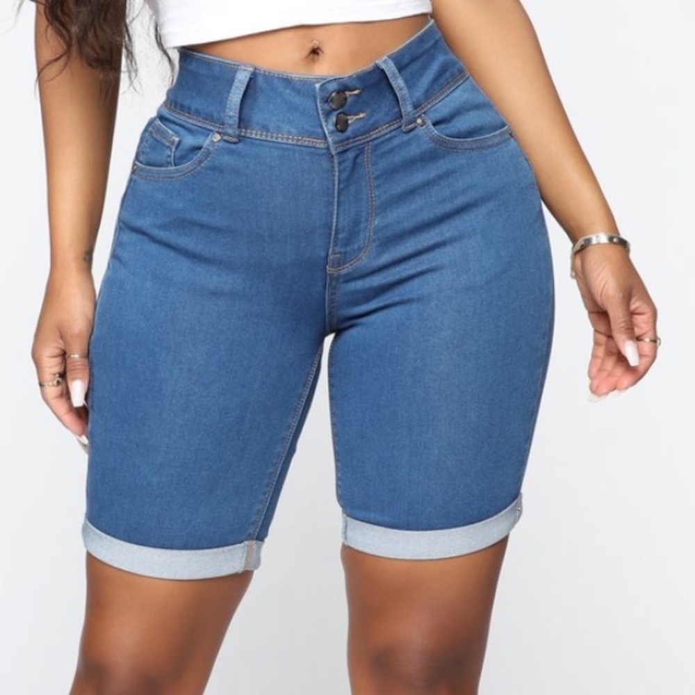 Lift me up Bermuda shorts Fashion Nova